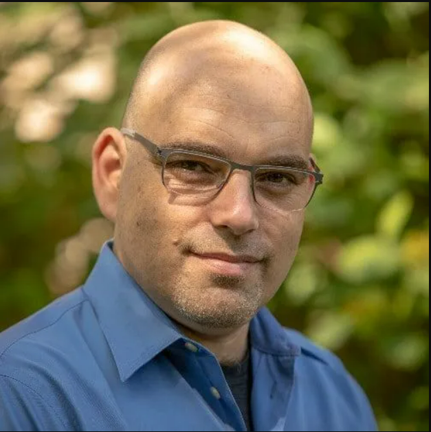 Gil Raviv
